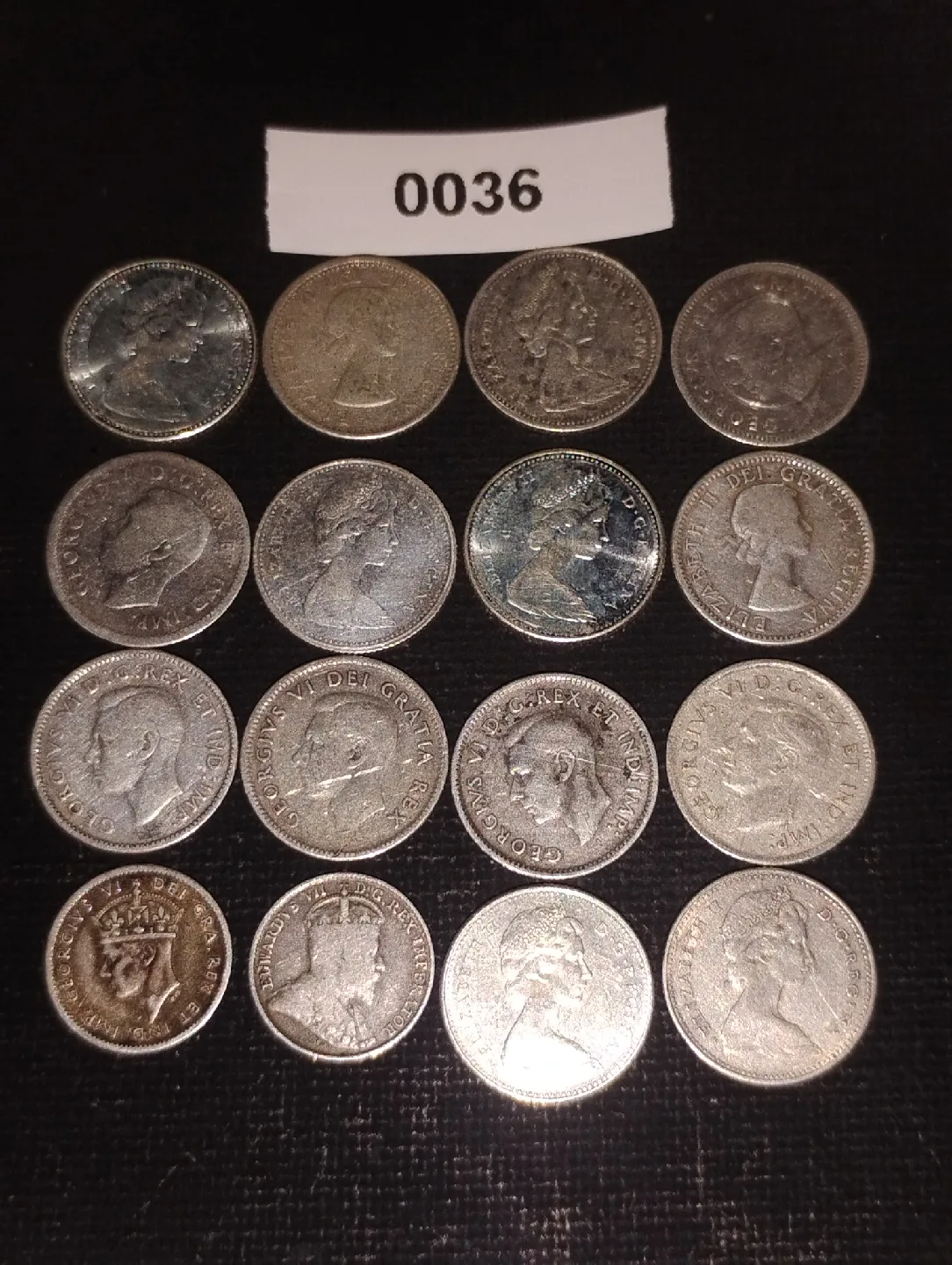 16 pieces Vintage Silver Canadian Coins - Collection image indicator(3)