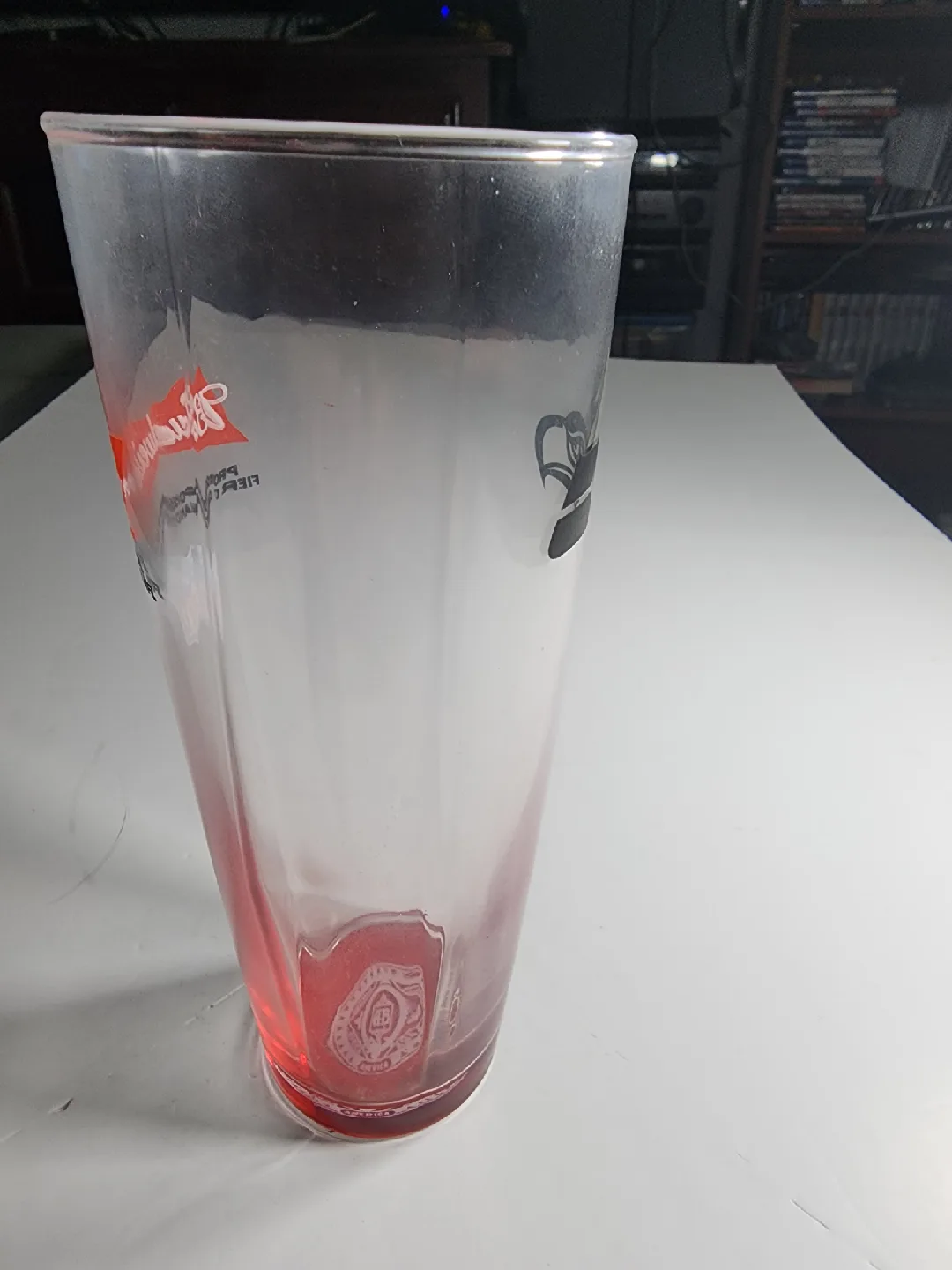 Budweiser NFL Seattle Seahawks Pint Glass image indicator(4)