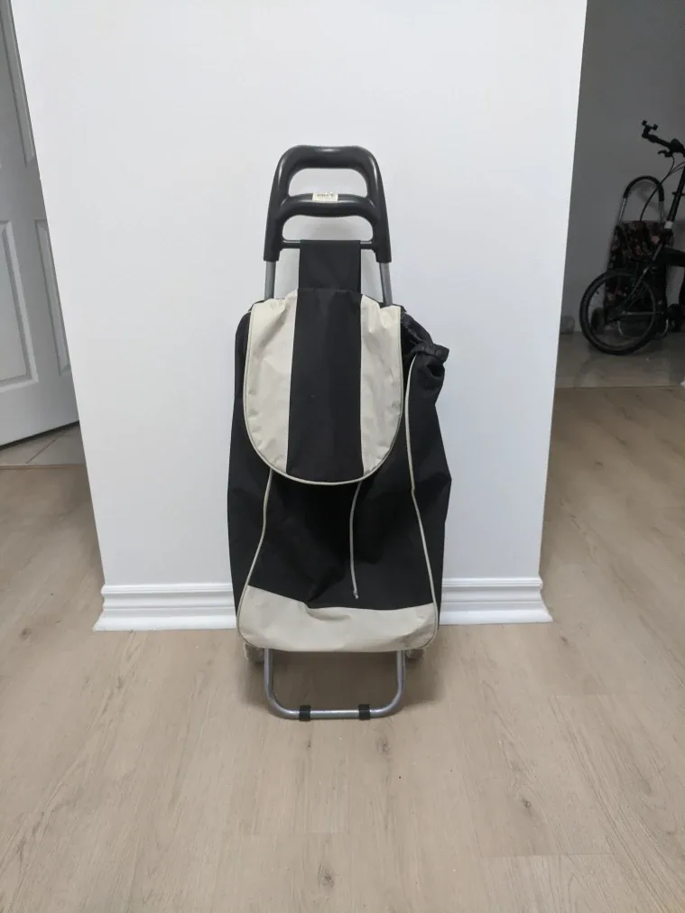 Black & White Shopping Trolley thumbnail
