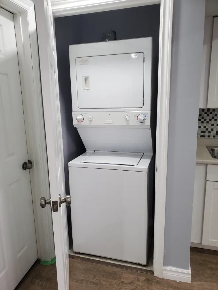 walk out basement for rent image indicator(5)