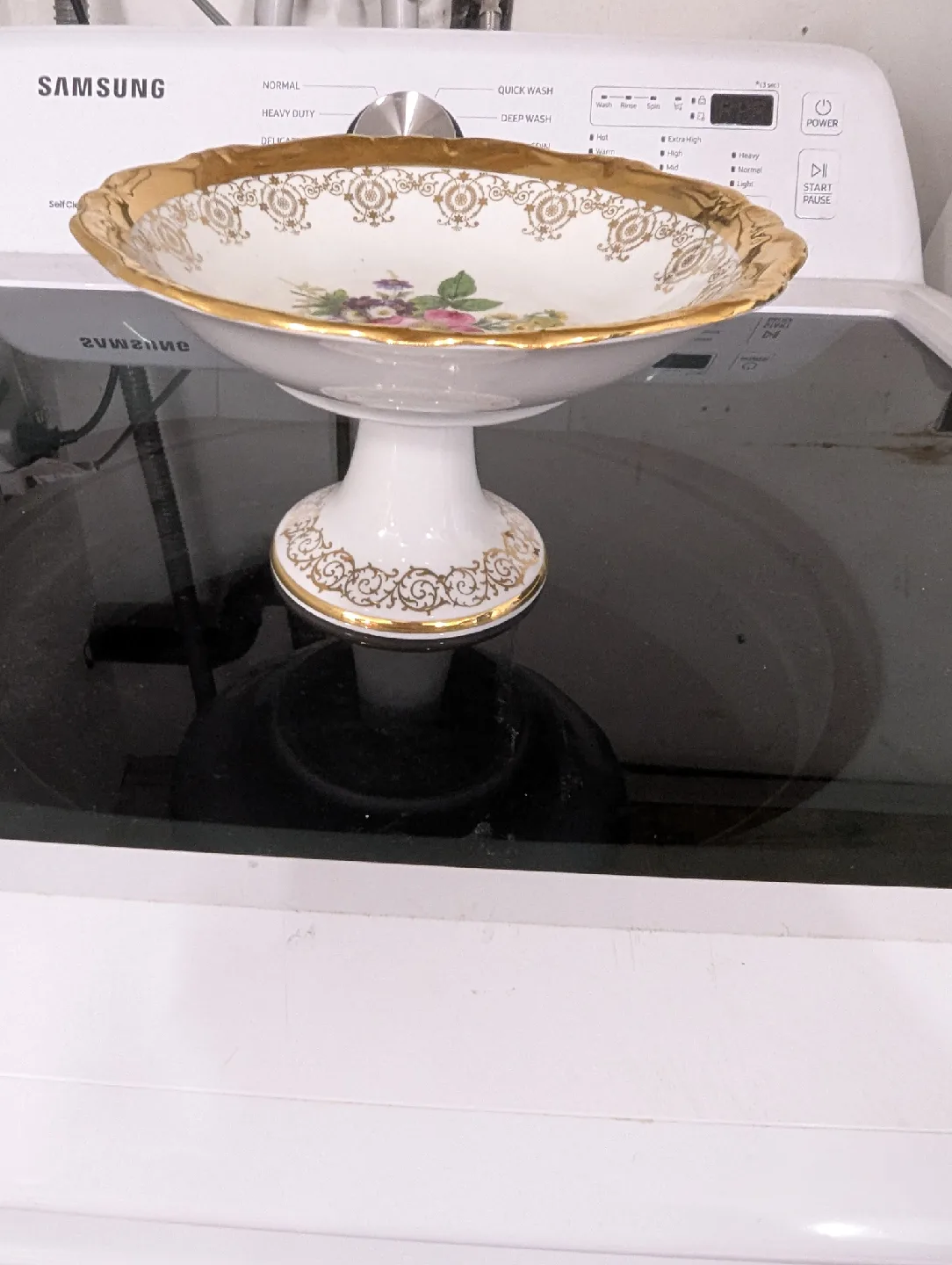 Vintage Floral Footed Bowl with Gold Trim image indicator(3)