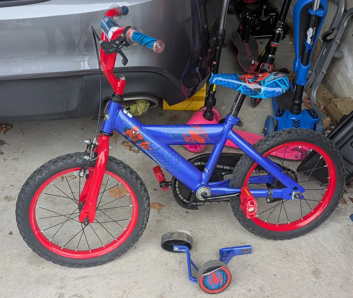 Spiderman Kids' Bike with Training Wheels