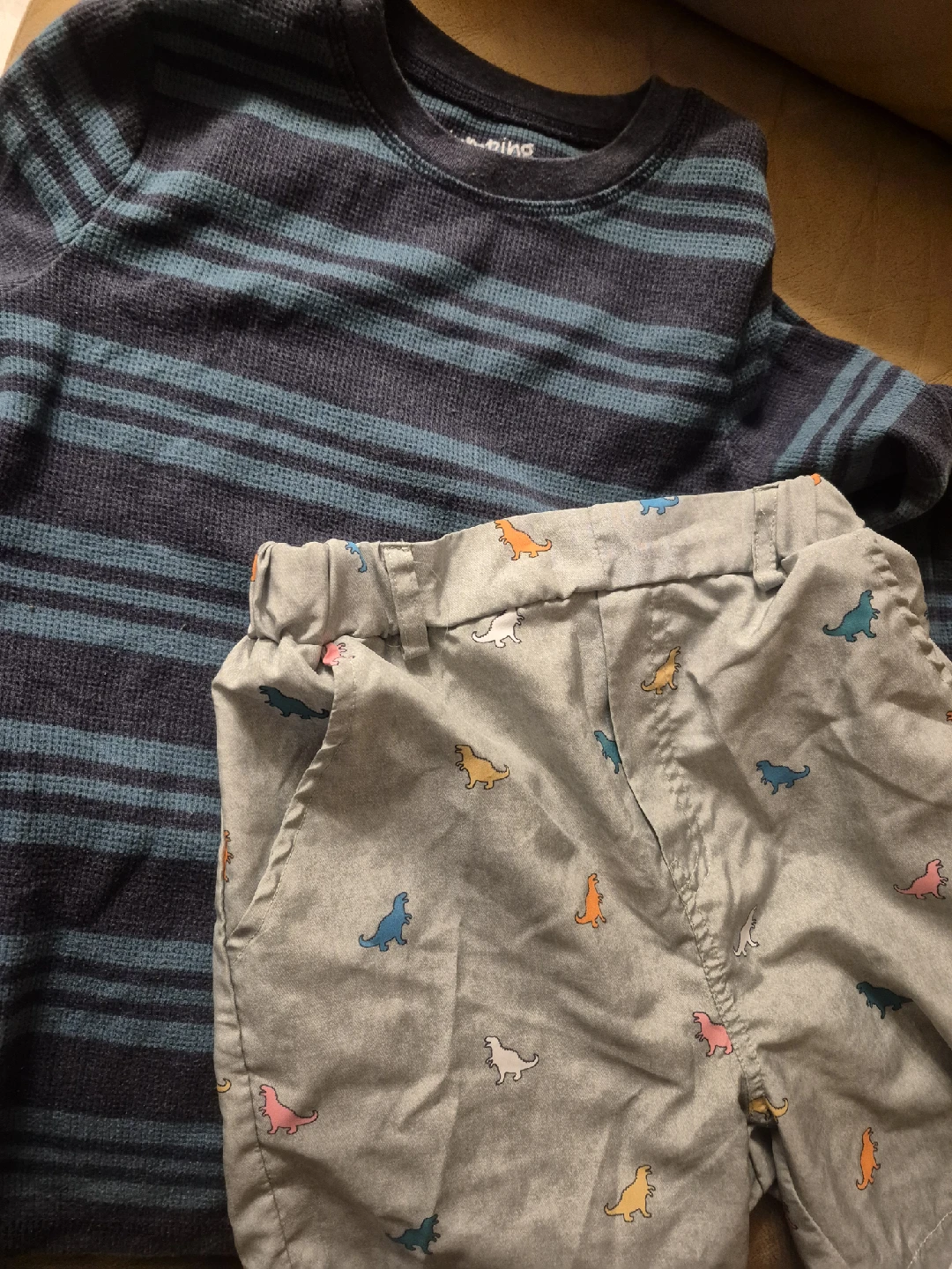 Thermal Top and short for boy 6 to 8 year old