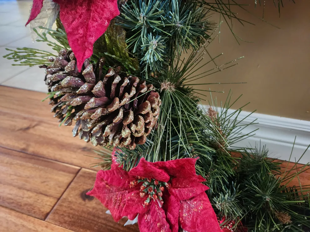 Christmas Wreath with Pinecones & Red Poinsettias image indicator(6)