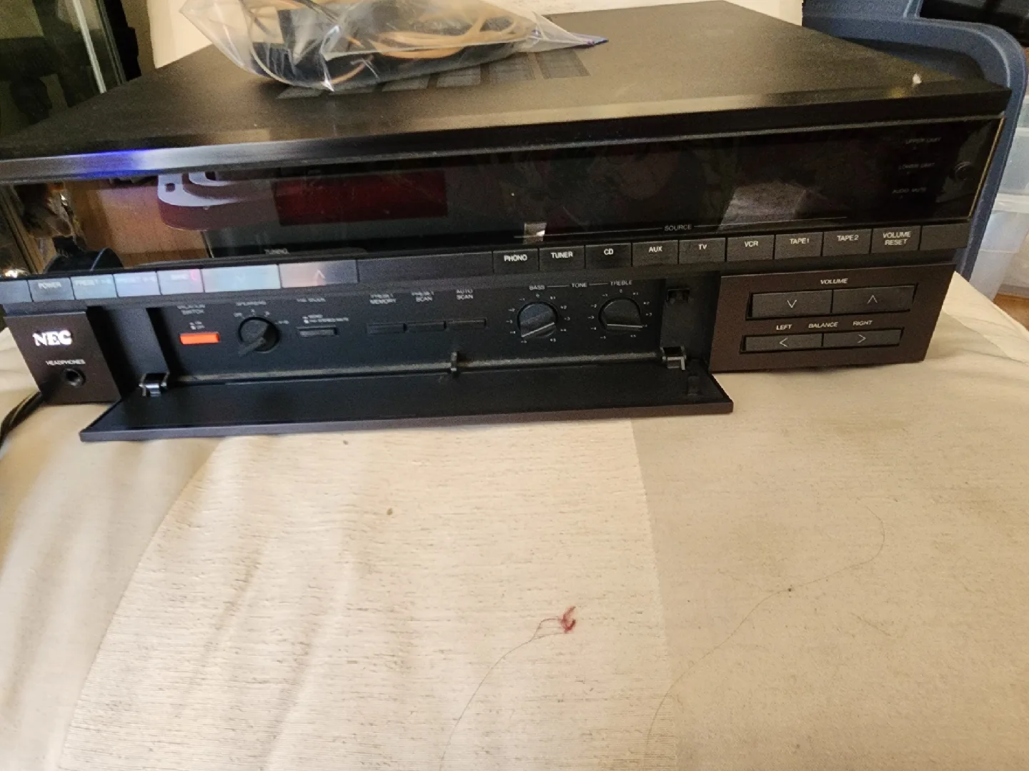 NEC Digital Quartz Synthesizer Amplifier R-326 image indicator(2)