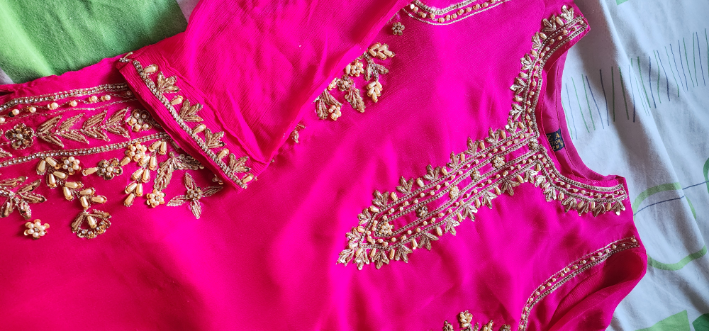 Shocking Pink Pakistani Shalwar Kameez – Gota Embroidery - photo 2