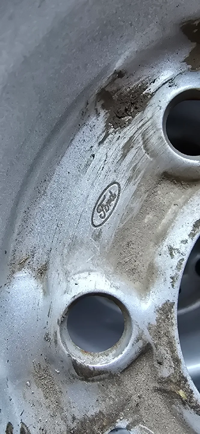 Ford 17x7.5 Steel Rim Wheel image indicator(2)