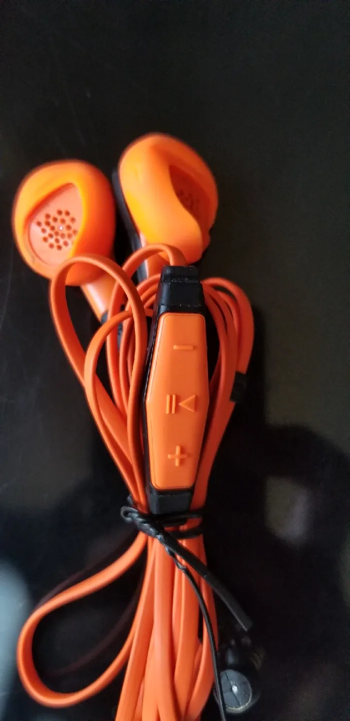 Monster Orange In-Ear Headphones image indicator(3)