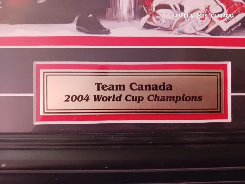 Team Canada 2004 World Cup Champions Framed Photo image indicator(2)