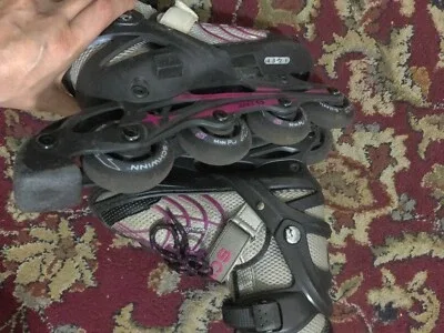 Schwinn Girls Adjustable Roller Blades - Size 4 image indicator(2)