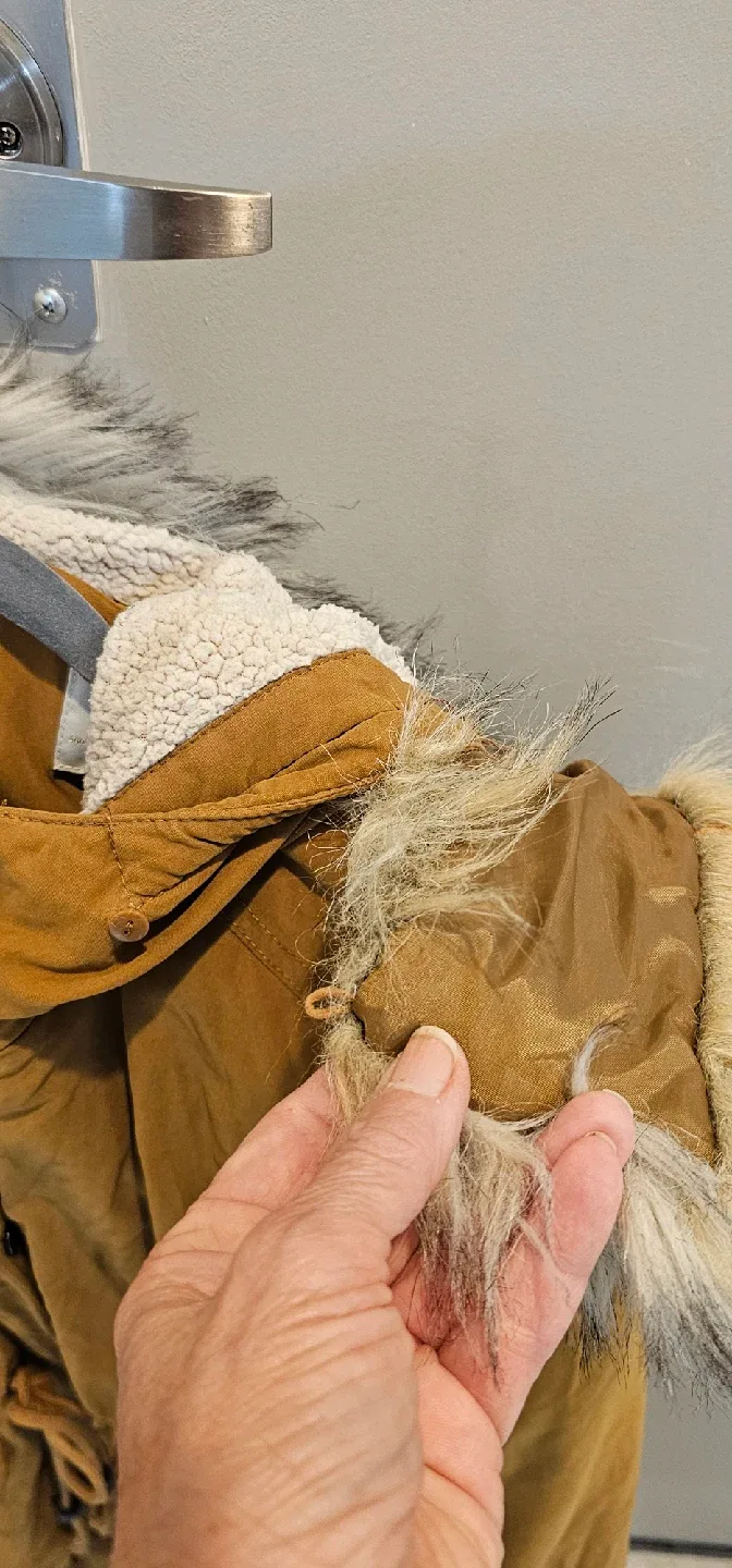 ONLY Winter Parka - Size M image indicator(8)