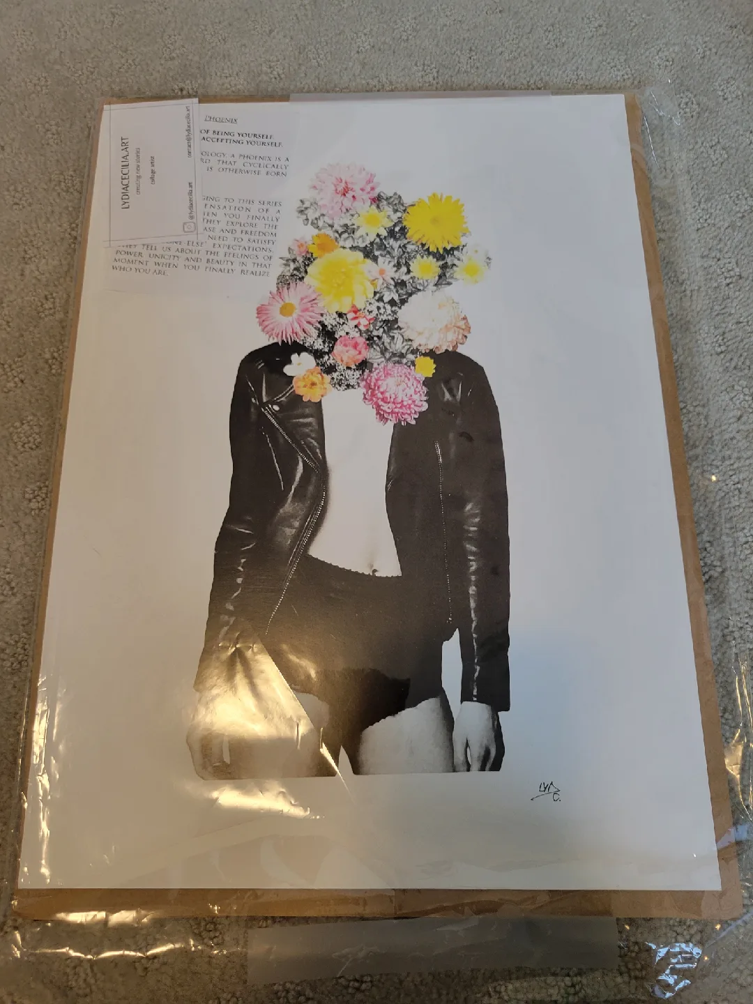 Vintage Girl With Flowers Art Print image indicator(2)