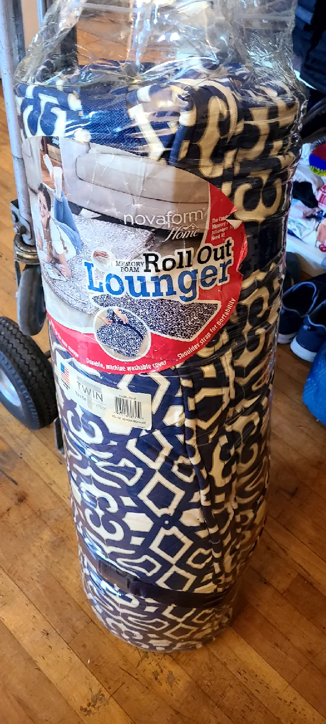 Novaform Rollout Lounger - Twin Size image indicator(2)
