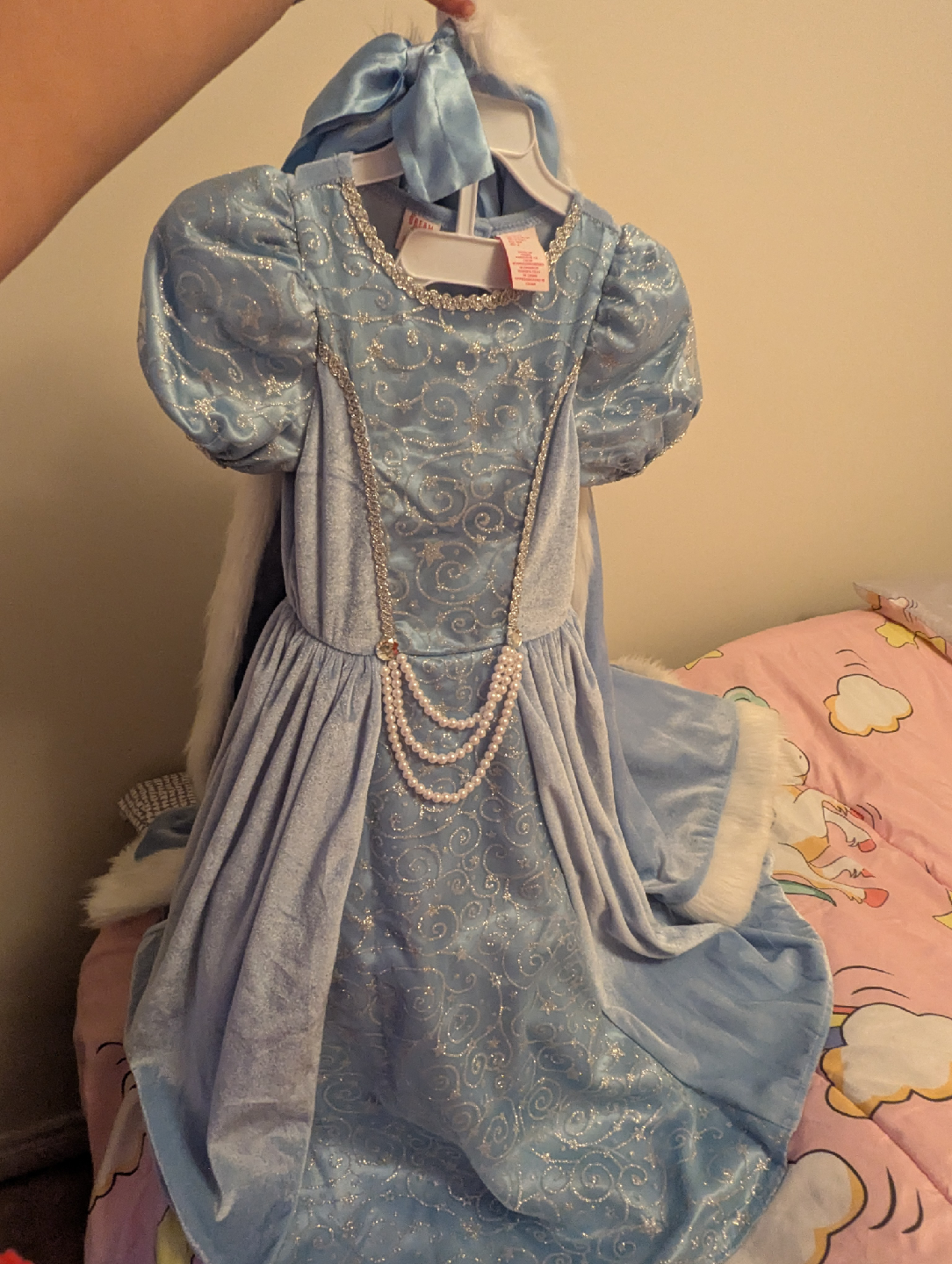 3-4 yr Frozen Elsa/Cinderella dress in Almost new condition - photo 2