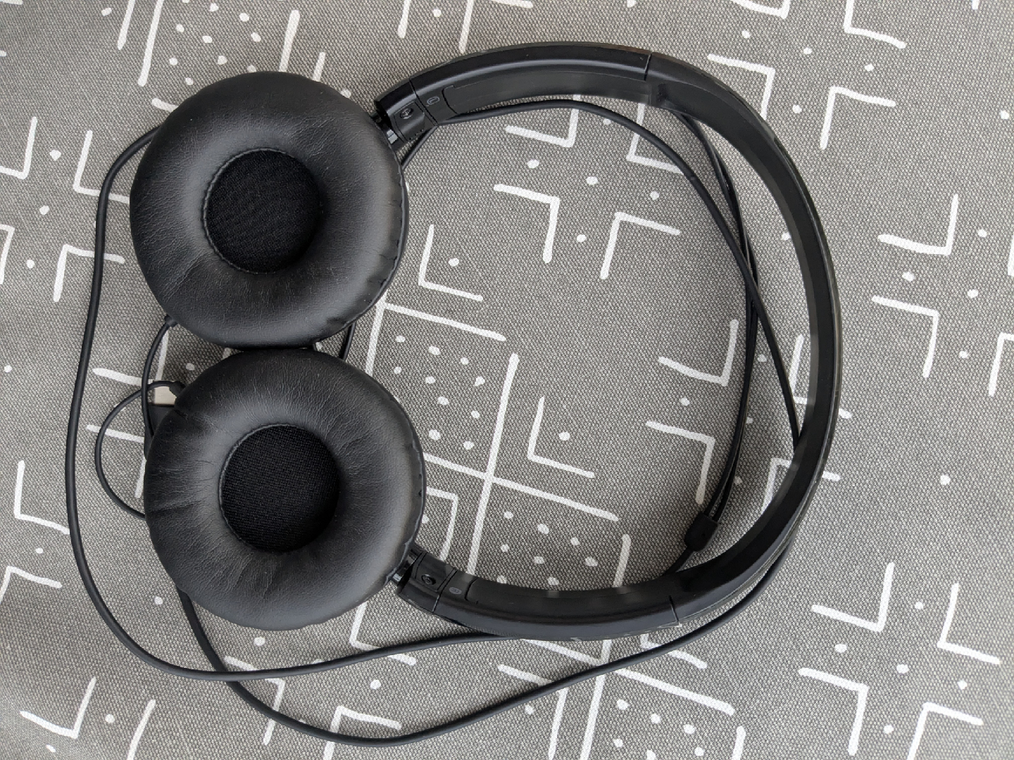 Audio-Technica ATH-S120C-BK USB-C Headphones, Black - photo 2