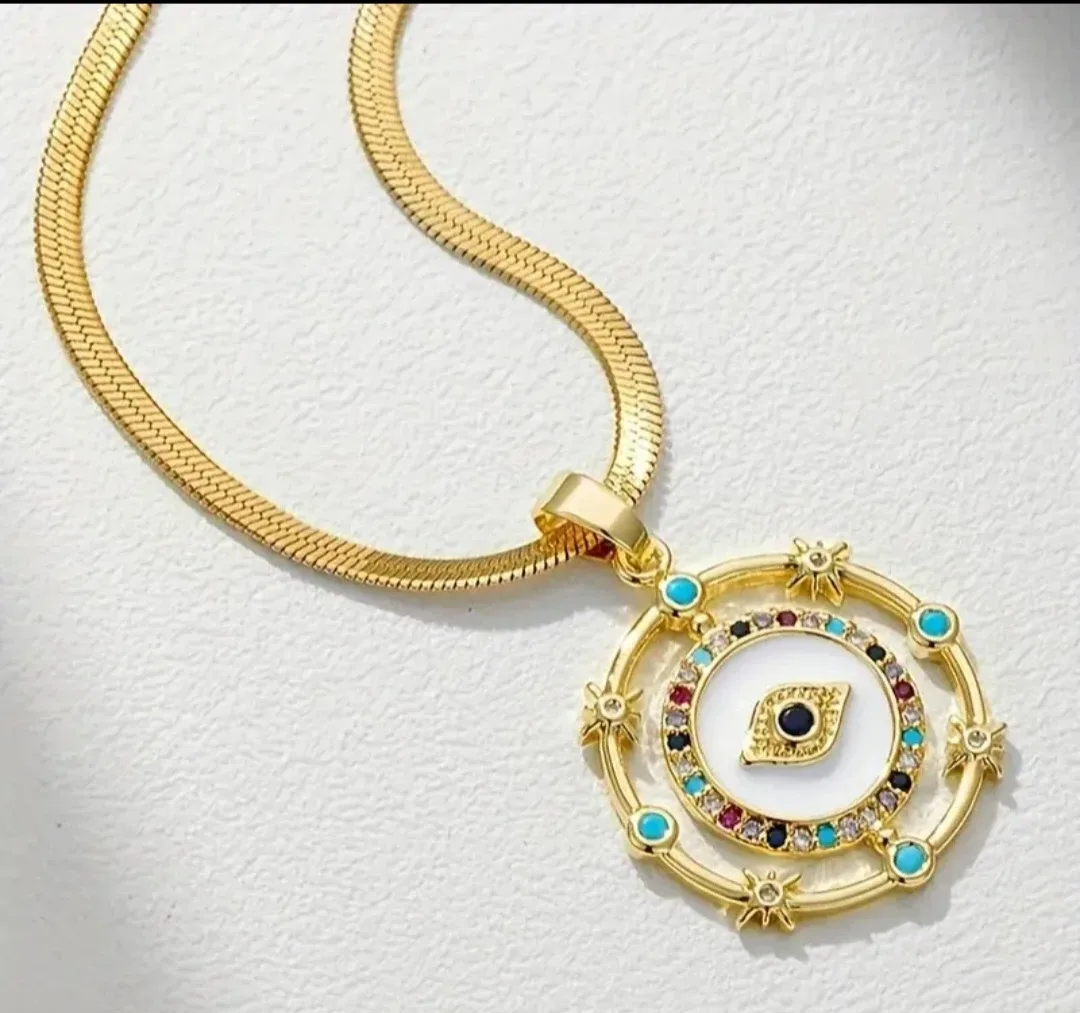 Gold Evil Eye Pendant Necklace image indicator(4)