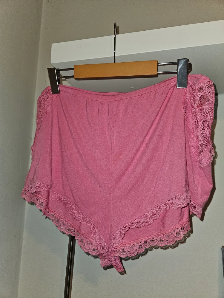 Victoria's Secret XL Pink Lace Shorts thumbnail