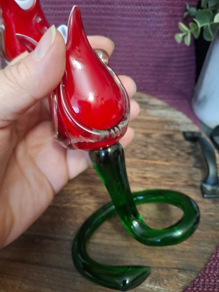 Glass Tulip Candle Holders image indicator(3)