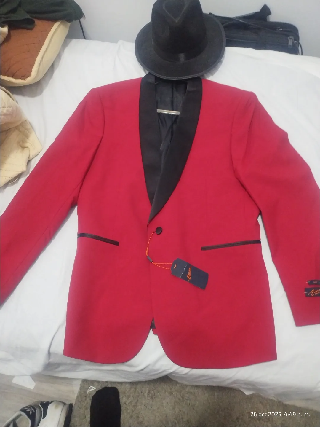 Egara Slim Fit Red Tuxedo Jacket image indicator(8)