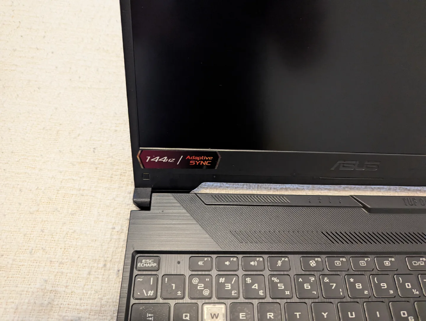 PKG Laptop Messenger Bag & ASUS TUF Gaming F15 Laptop image indicator(2)