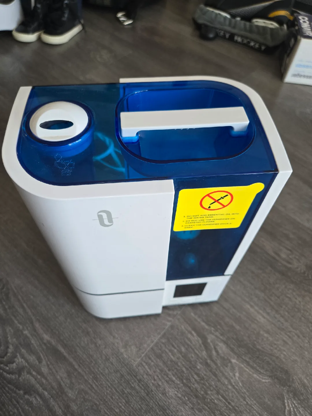 Crane Humidifier - White & Blue image indicator(3)