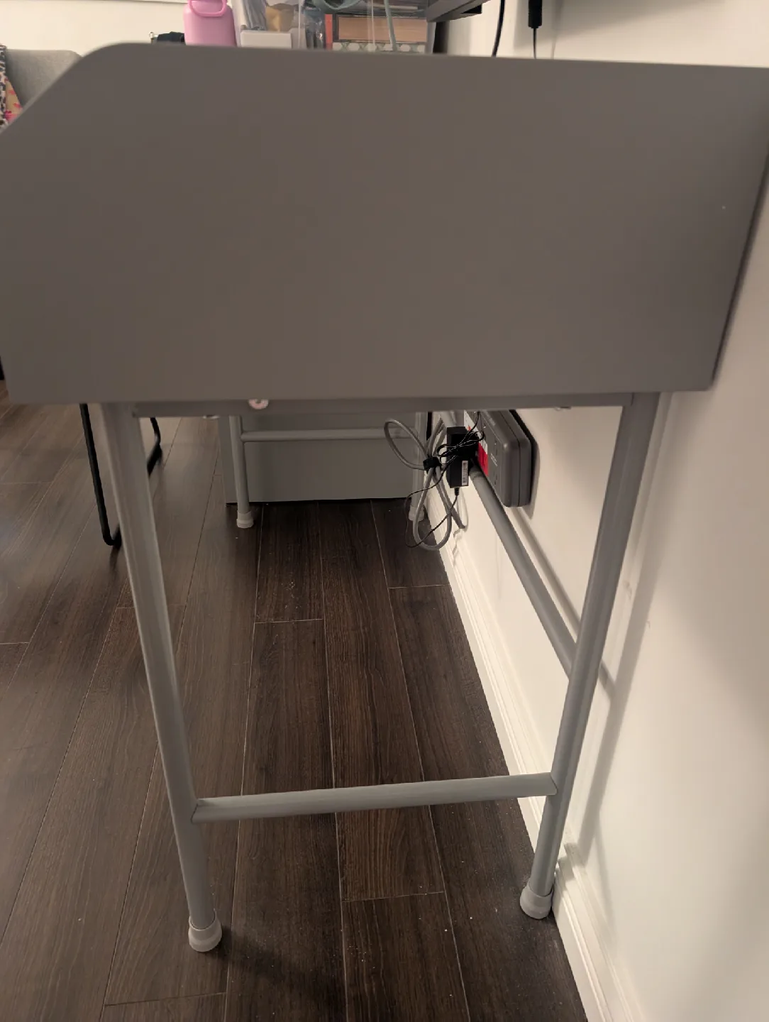 Grey Desk with Drawer 🥕 image indicator(3)