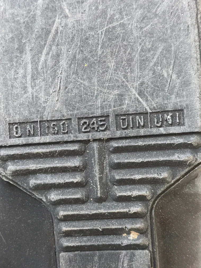 Lange XT 110 Ski Boots - Size 5.5/6 image indicator(8)