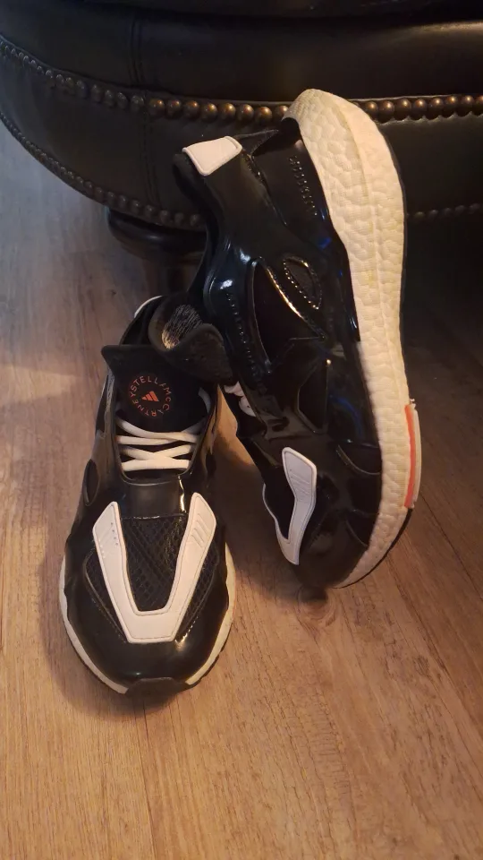 Adidas Ultra Boost 22 Stella McCartney Black image indicator(3)