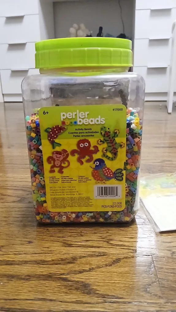 Perler Beads with Pegboards image indicator(7)