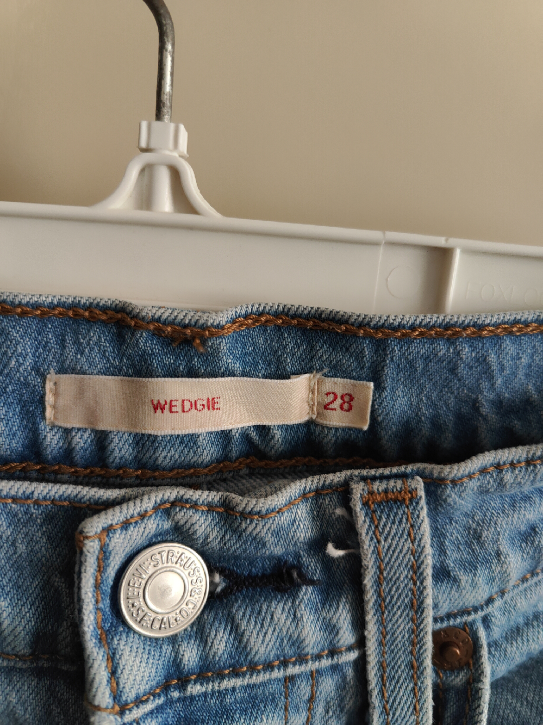 Levi's Wedgie Jeans - Size 28 - photo 5