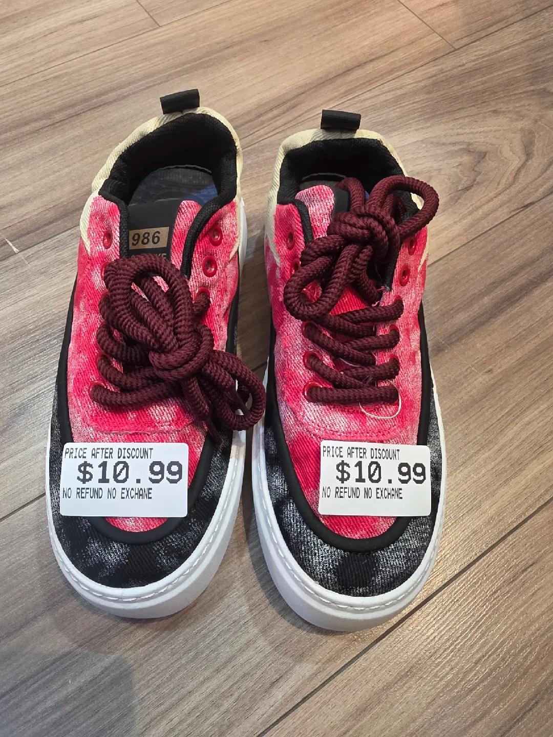 shoes for 3$ image indicator(3)