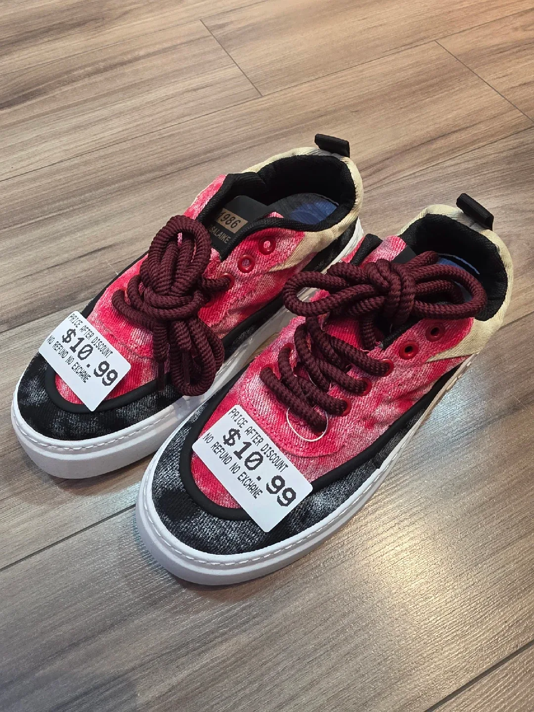 shoes for 3$ image indicator(4)