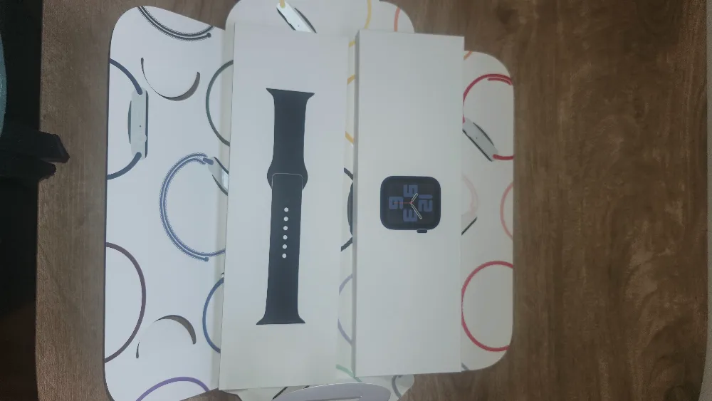 Apple Watch SE (2nd Gen) 40mm Midnight Aluminium image indicator(7)