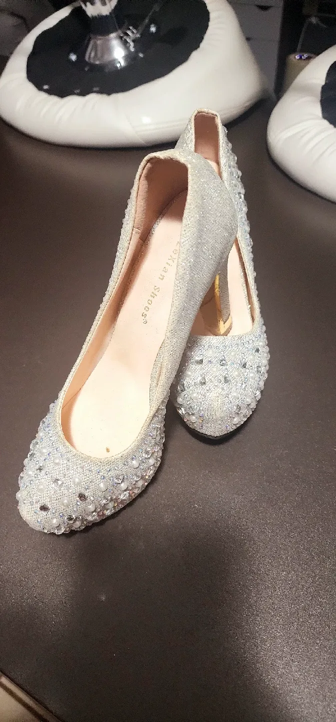 Sparkly Heels - Size 7 image indicator(2)