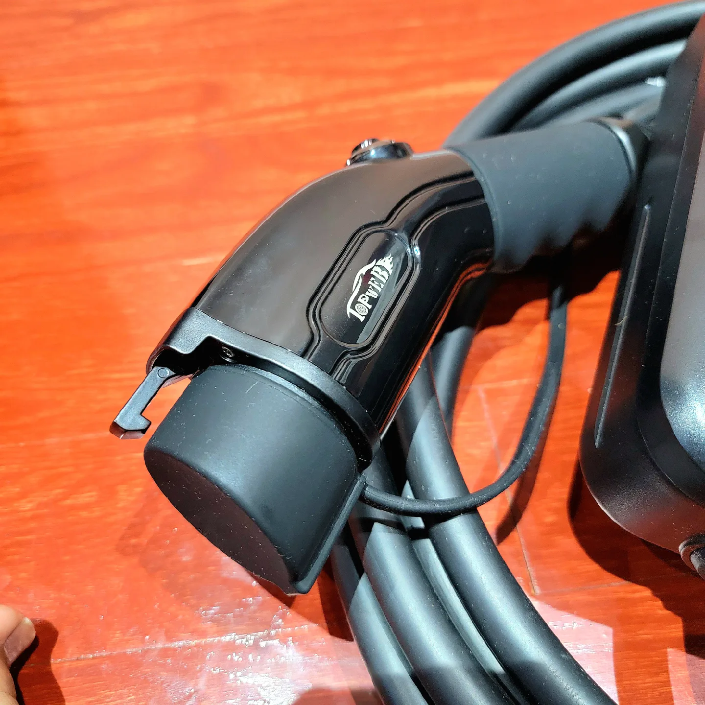 TopWeb Portable Level 1 & 2 EV Charger image indicator(6)