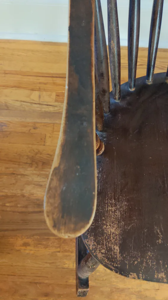 Antique Windsor Rocking Chair - Dark Wood image indicator(6)