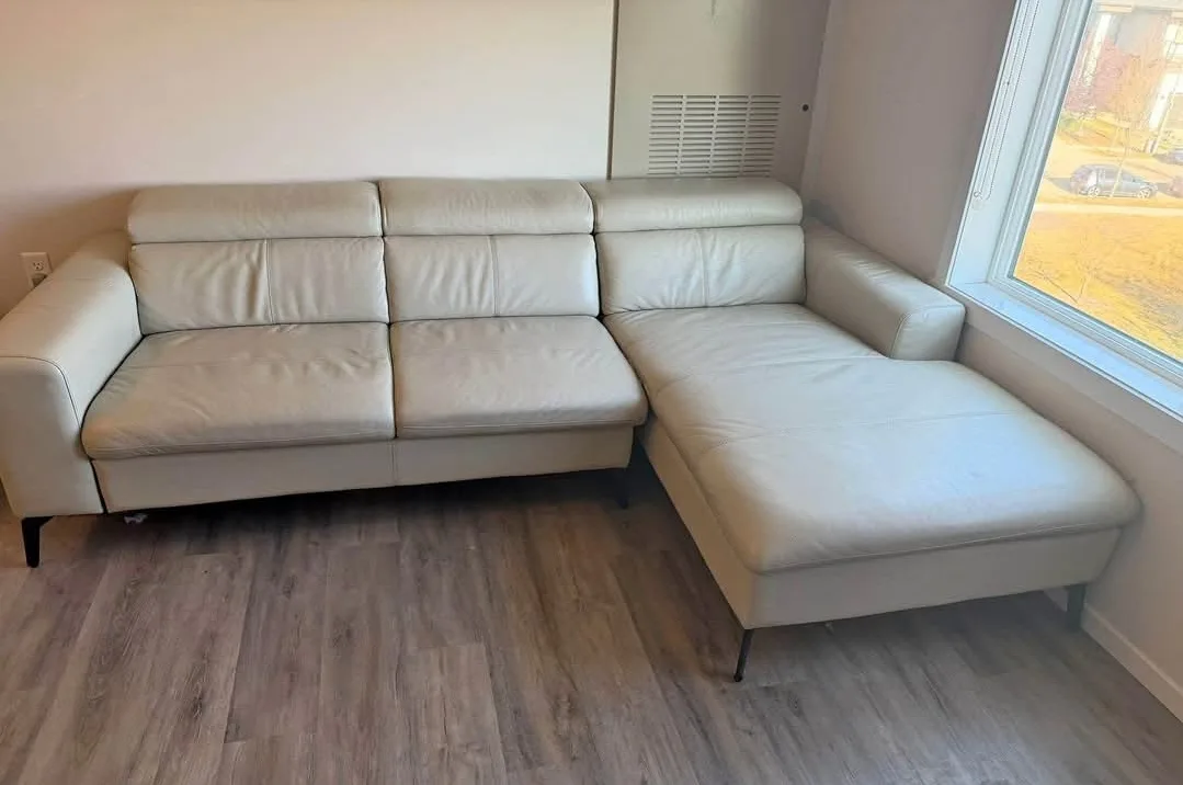 Beige Leather Sectional Sofa image indicator(2)