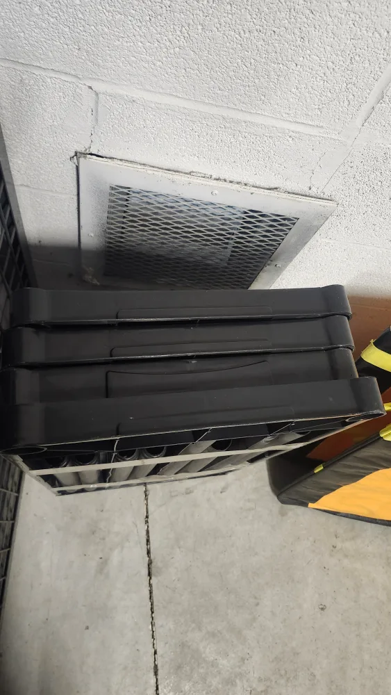 4-Tier Black Plastic Shelving Unit image indicator(4)