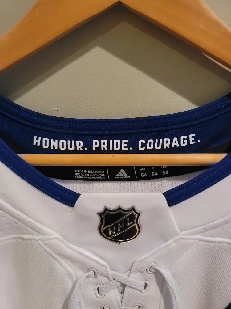 Adidas Morgan Reily lToronto Maple Leafs Jersey Size 54 image indicator(3)