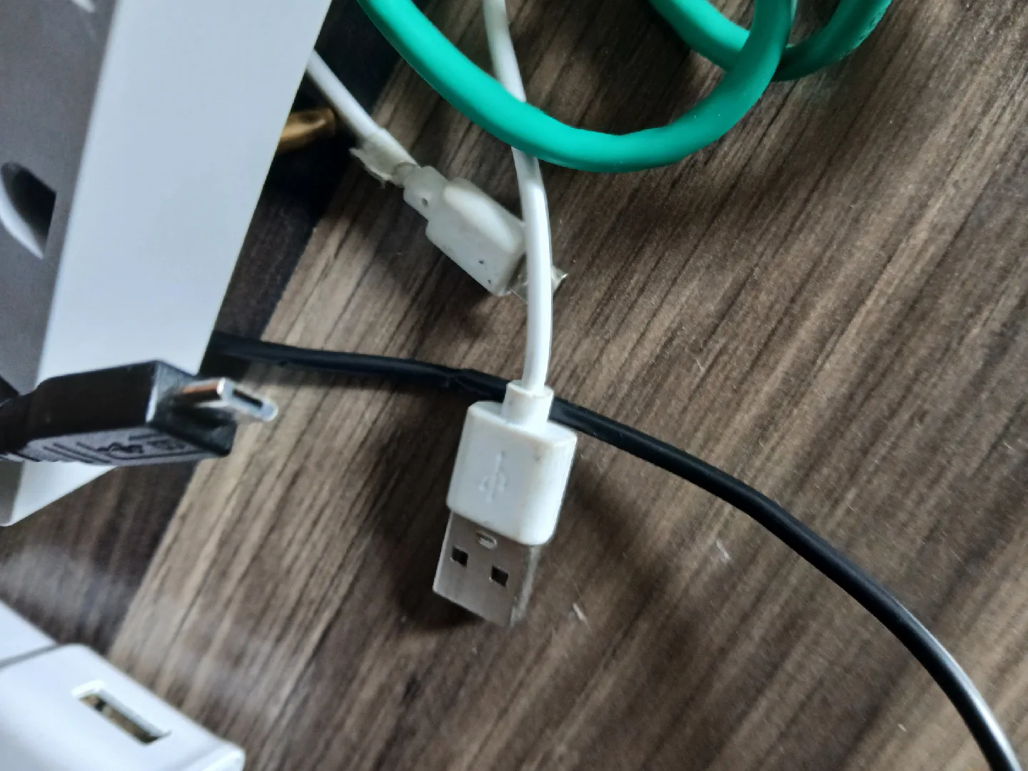 Power Cube and Assorted Cables thumbnail