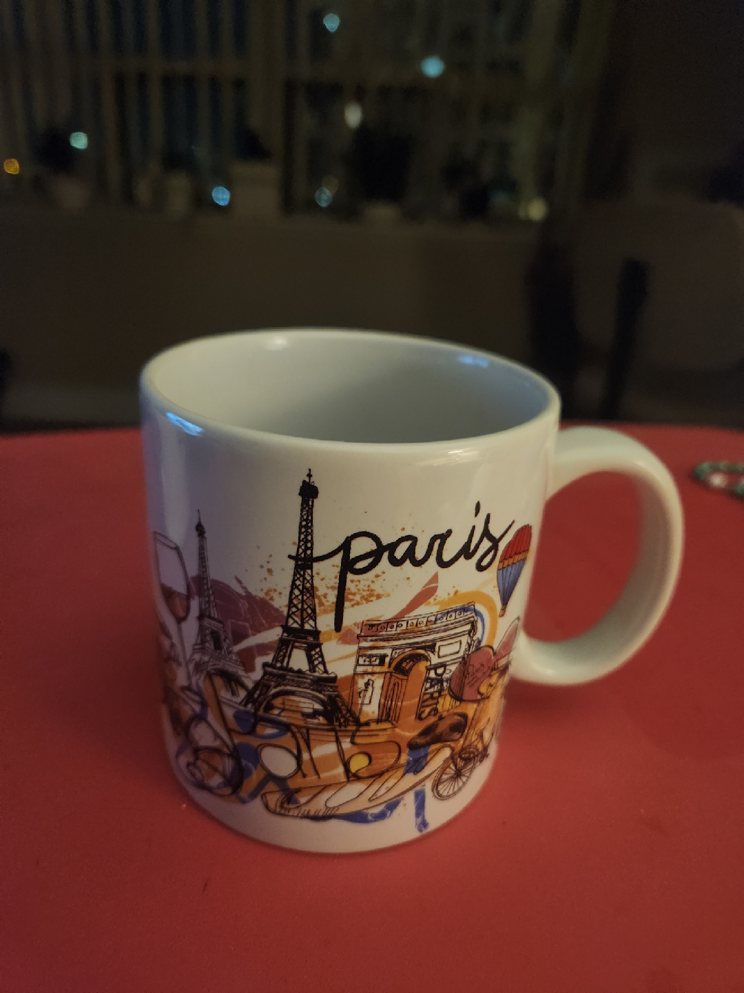 Large Paris or Xmas mugs - brand new - photo 3