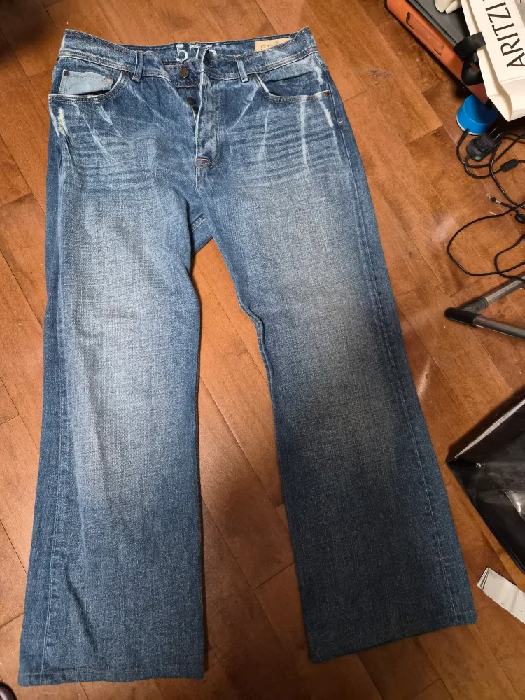 575 Denim Jeans thumbnail