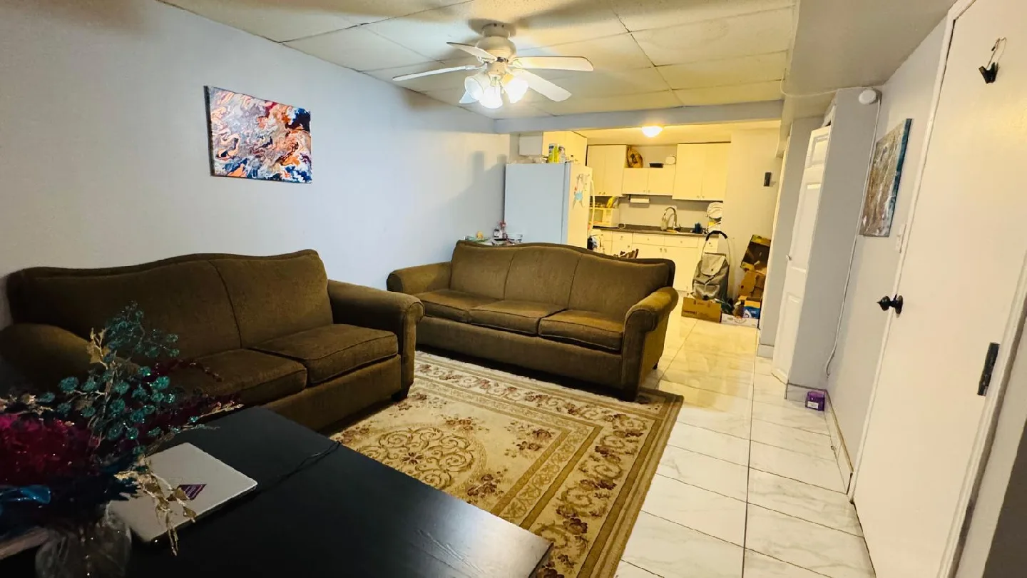 2 bedroom basement for rent image indicator(3)