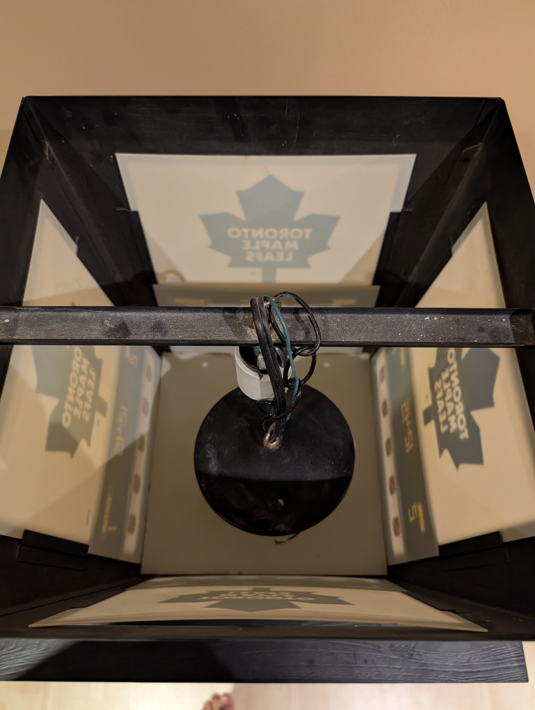 Toronto Maple Leafs score board light fixture - photo 2