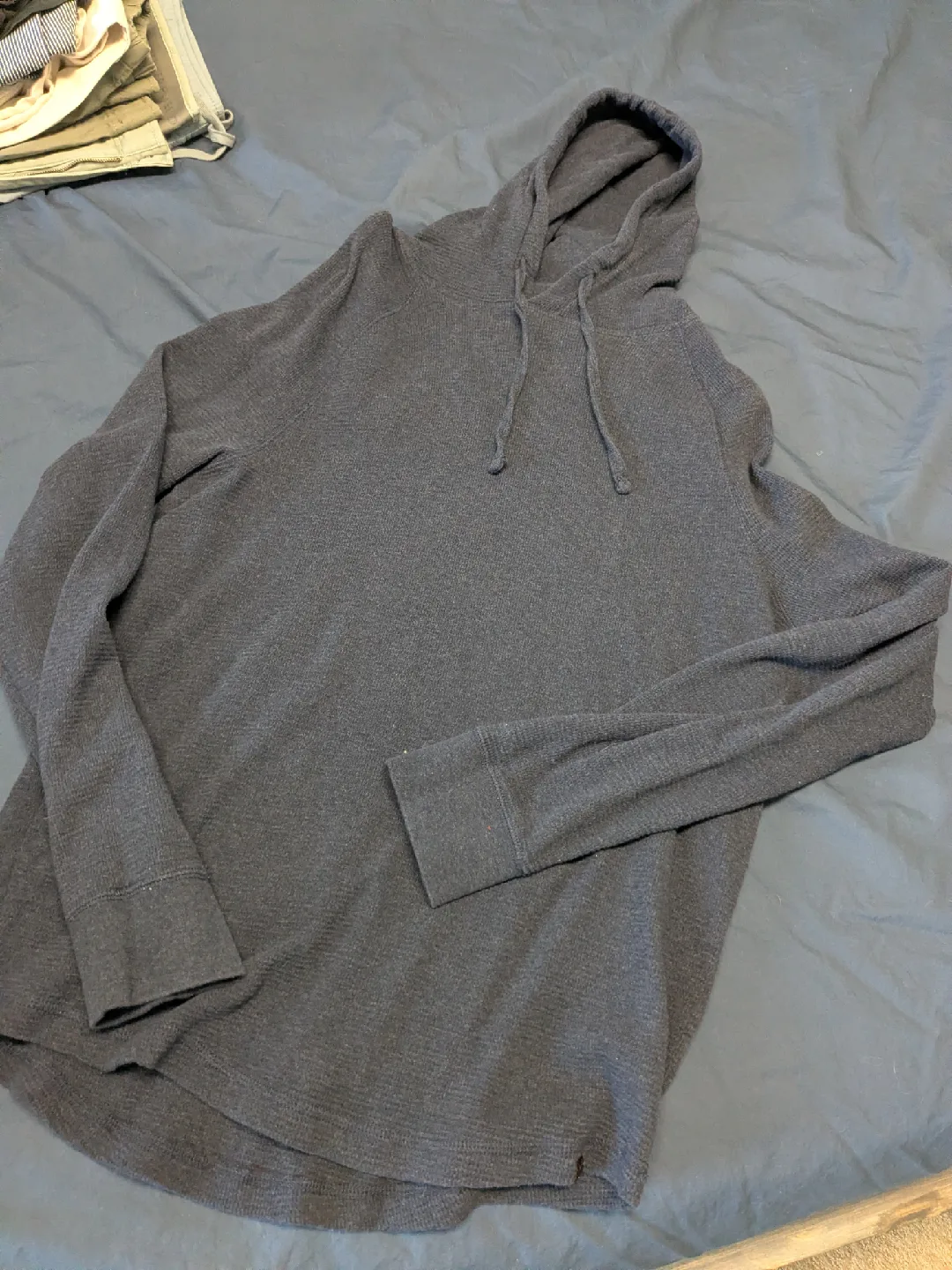 Denver Hayes Modern Fit Hoodie - Size M thumbnail