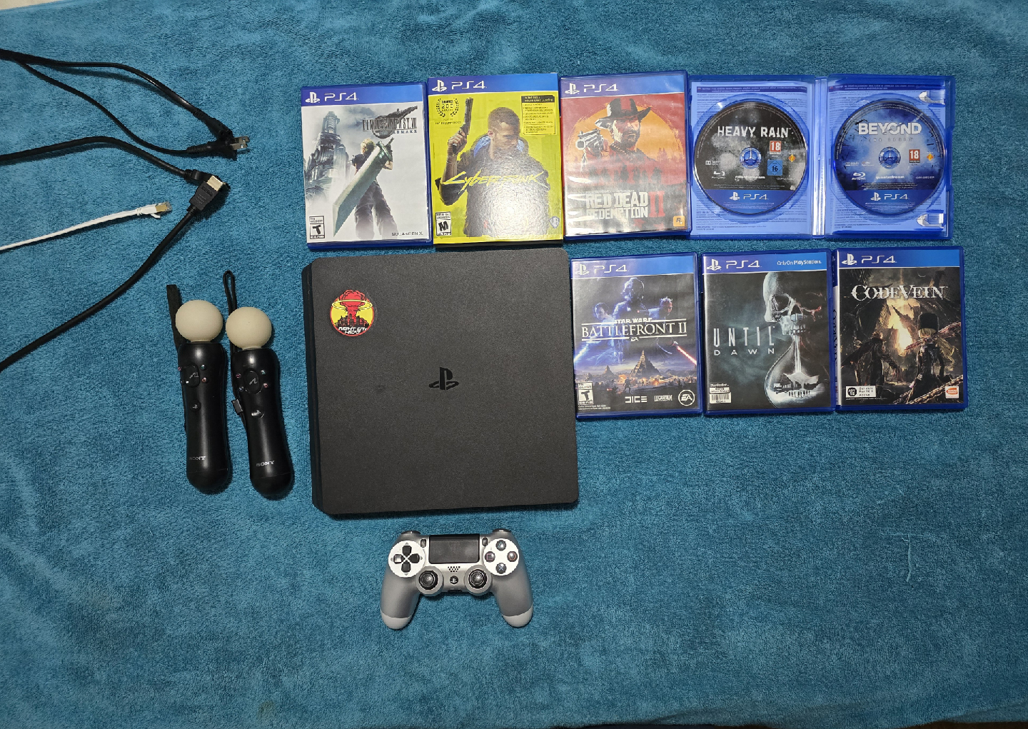 PS4 Console Bundle + Games Bundle + PSMove Motion Controllers