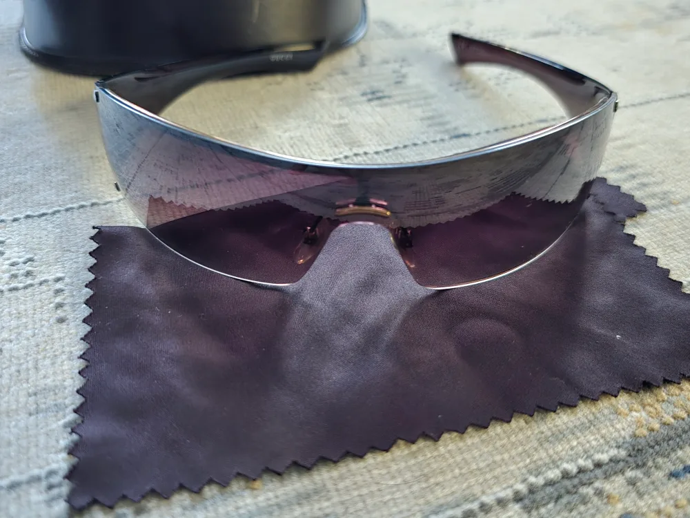 Authentic Gucci Sunglasses with Case image indicator(5)