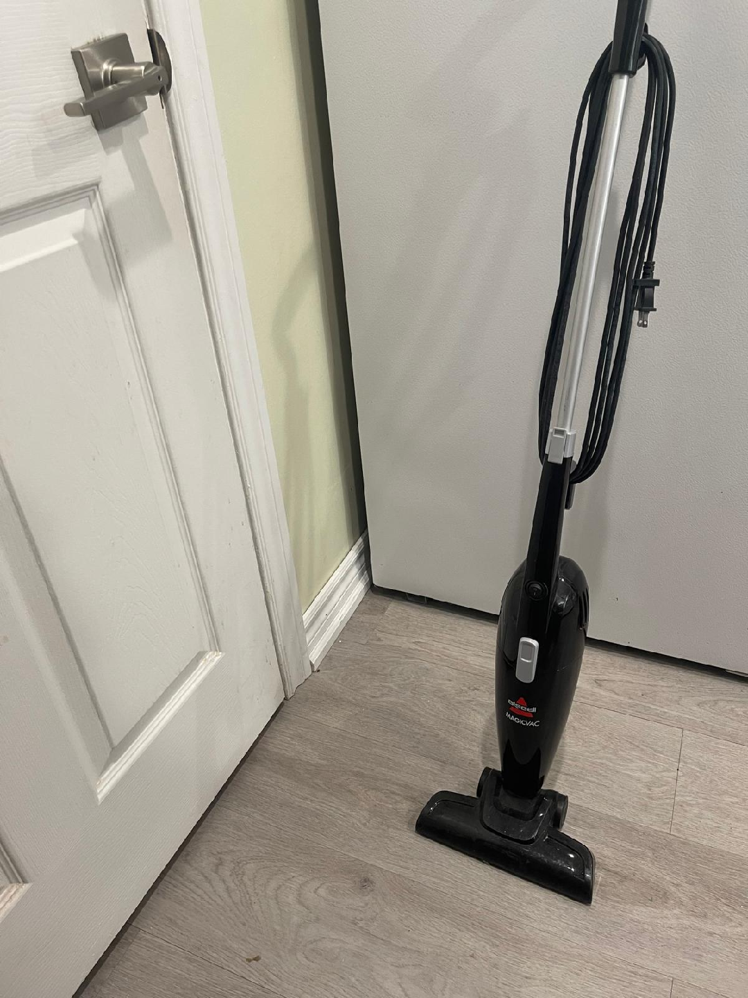 Bissell Magic Vac Stick Vacuum - Black