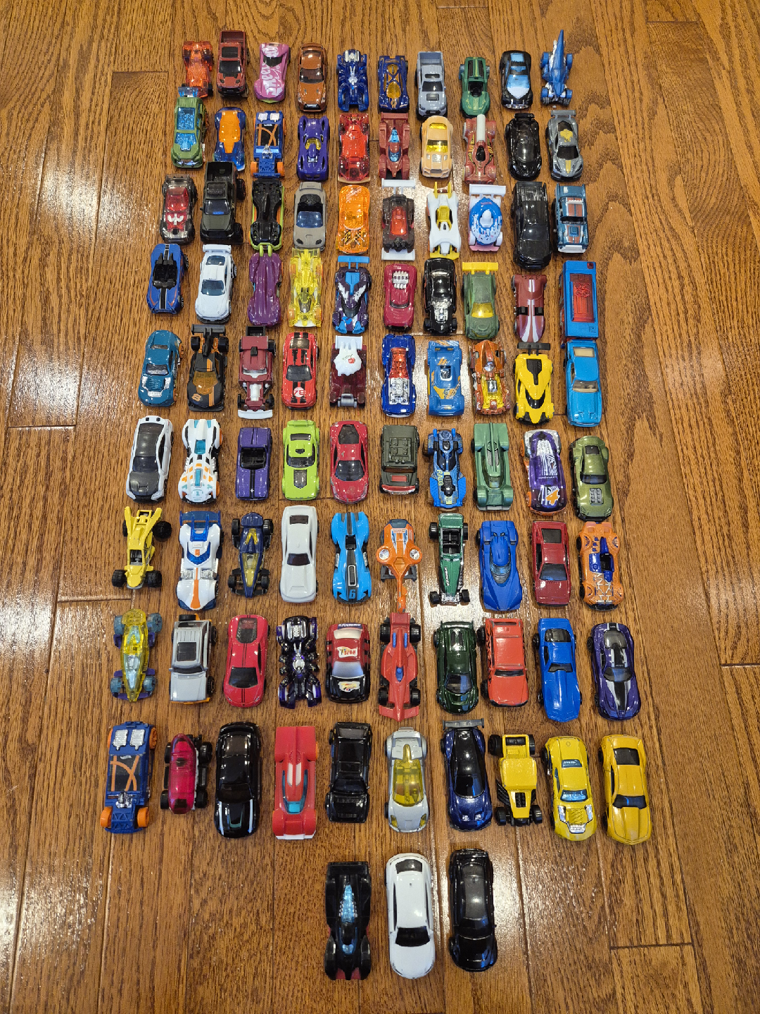 Lot of 93 Hot Wheels Cars