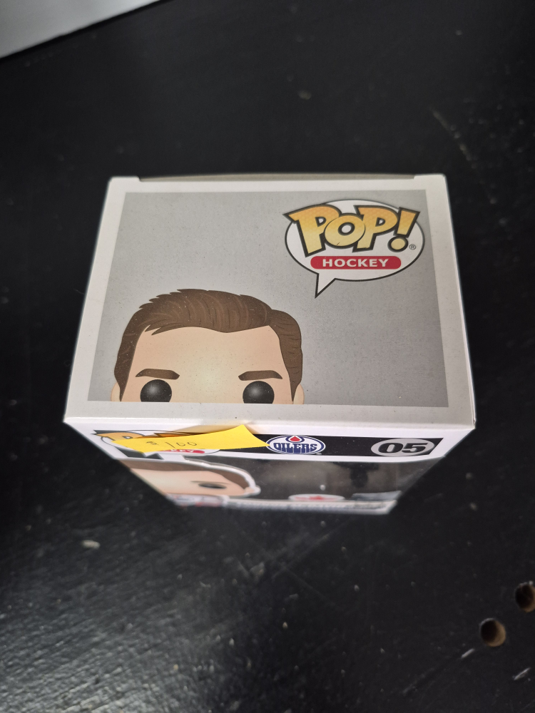 Funko Pop! NHL Connor McDavid #05 Oilers Figure - photo 3